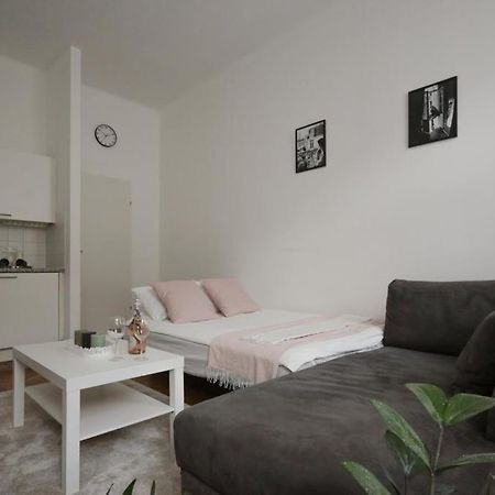 Apartment 10-Next Metro U3 Wien Eksteriør billede